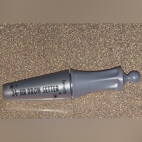 ๐2/$28 or 3/$38๐ Benefit 24-Hour Brow Setter - Picture 3 of 4